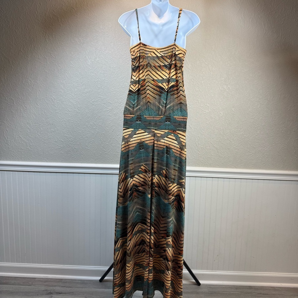 Veronica M Chevron Patterned Maxi Dress Size Medium - Picture 4 of 10